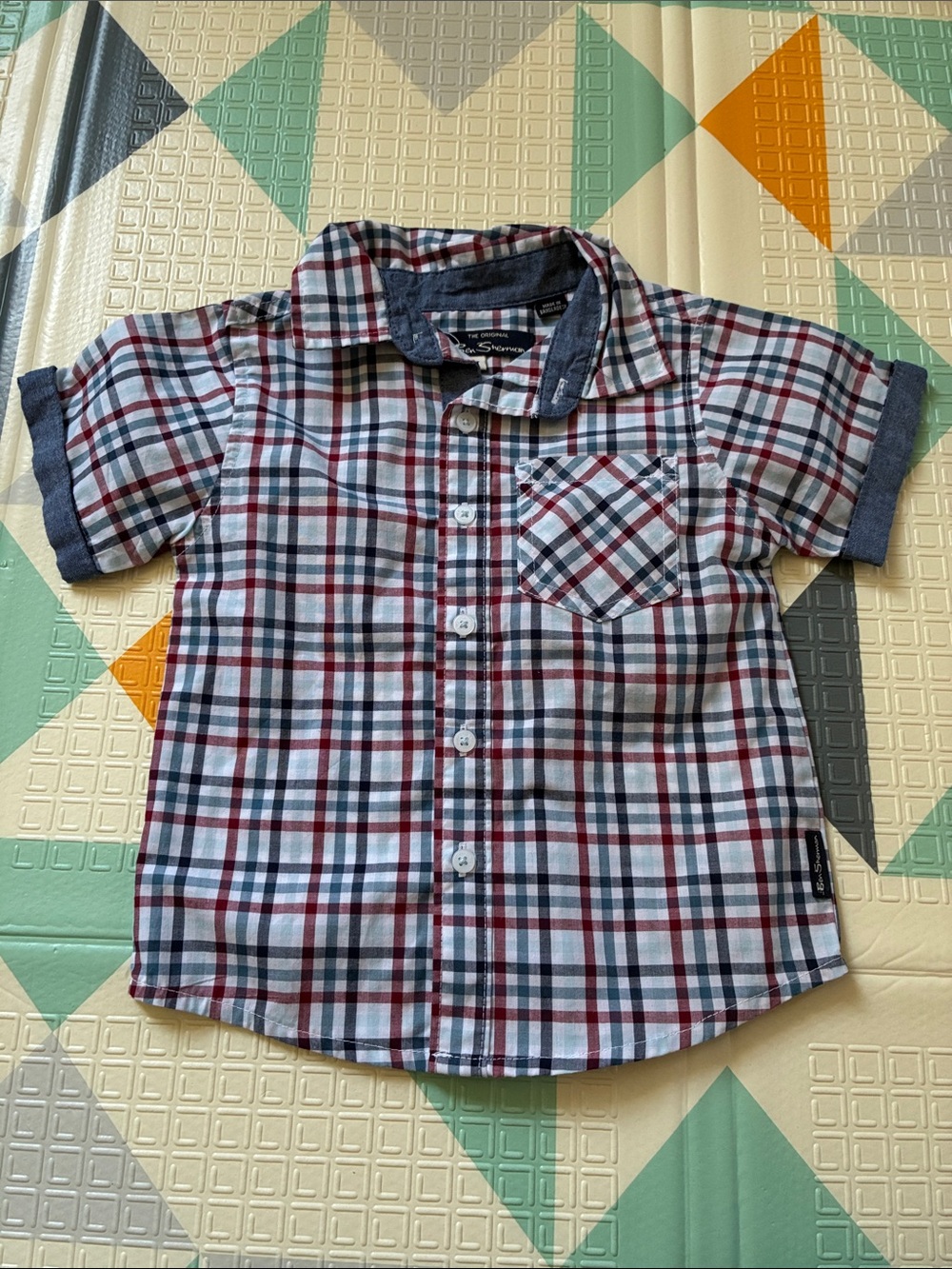 20/25$ 🧸 Gymboree Boys Red/Navy Plaid Short Sleeve Button-Down Shirt